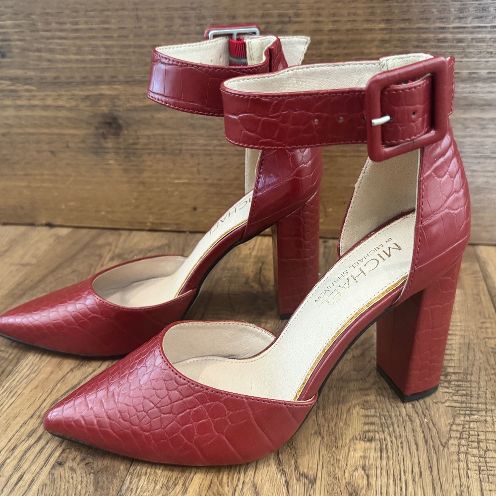New‎ Michael Shannon Romina Red Alligator Print Heels Women's Size 6